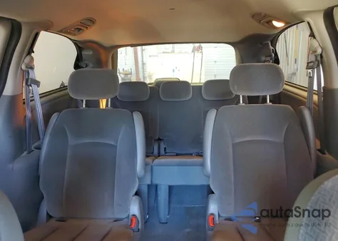 2005 Chrysler Town & Country Touring из США, поврежденный, VIN 2C4GP54L45R460853